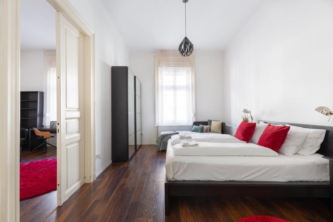 Red Dot One - New Unit In Heart Of Jewish Quarter Apartment Budapest Luaran gambar