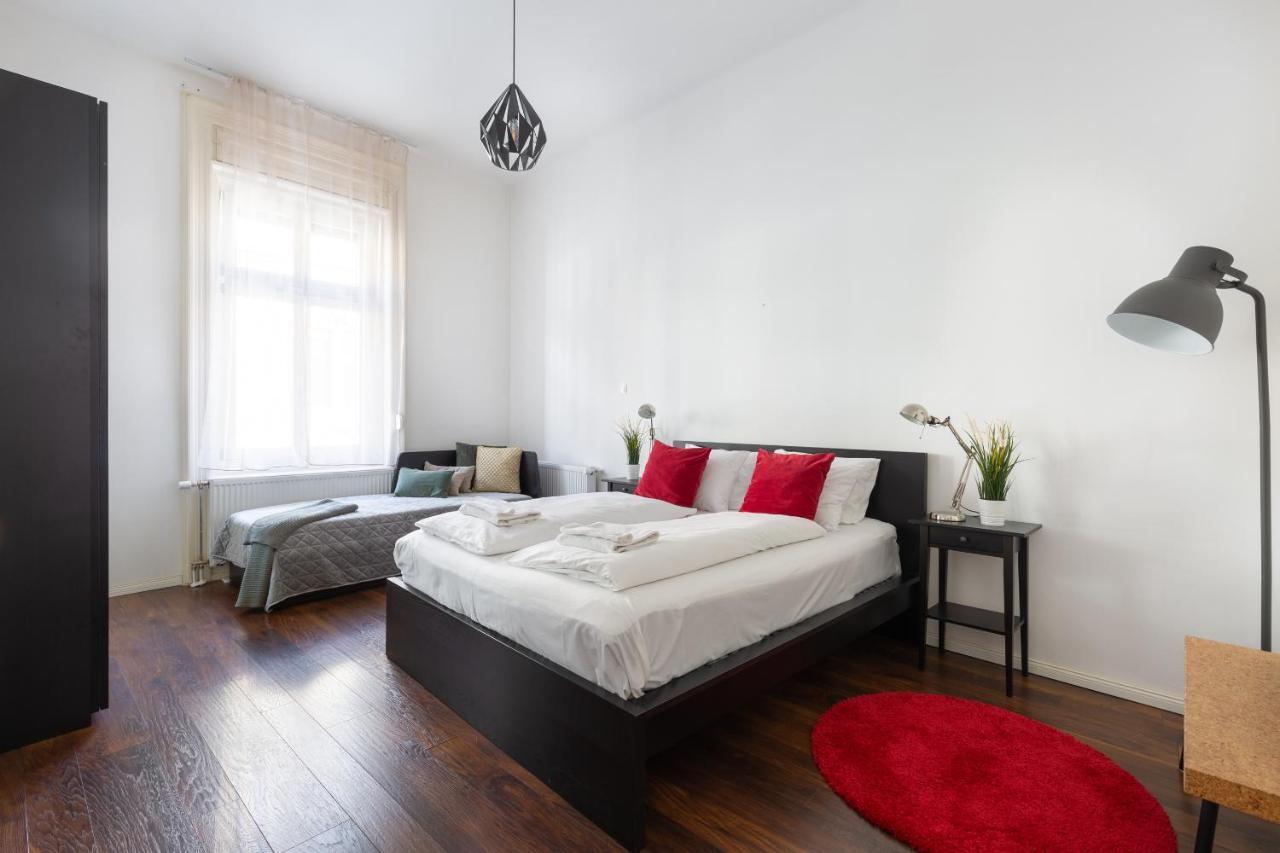 Red Dot One - New Unit In Heart Of Jewish Quarter Apartment Budapest Luaran gambar