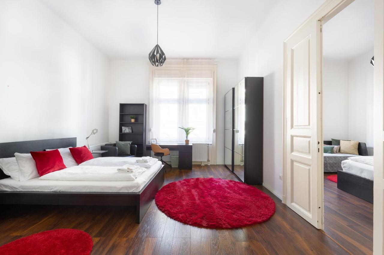 Red Dot One - New Unit In Heart Of Jewish Quarter Apartment Budapest Luaran gambar