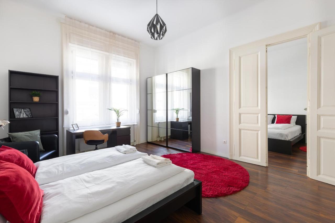 Red Dot One - New Unit In Heart Of Jewish Quarter Apartment Budapest Luaran gambar